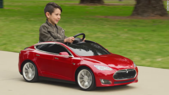 автомобиль Tesla Model S